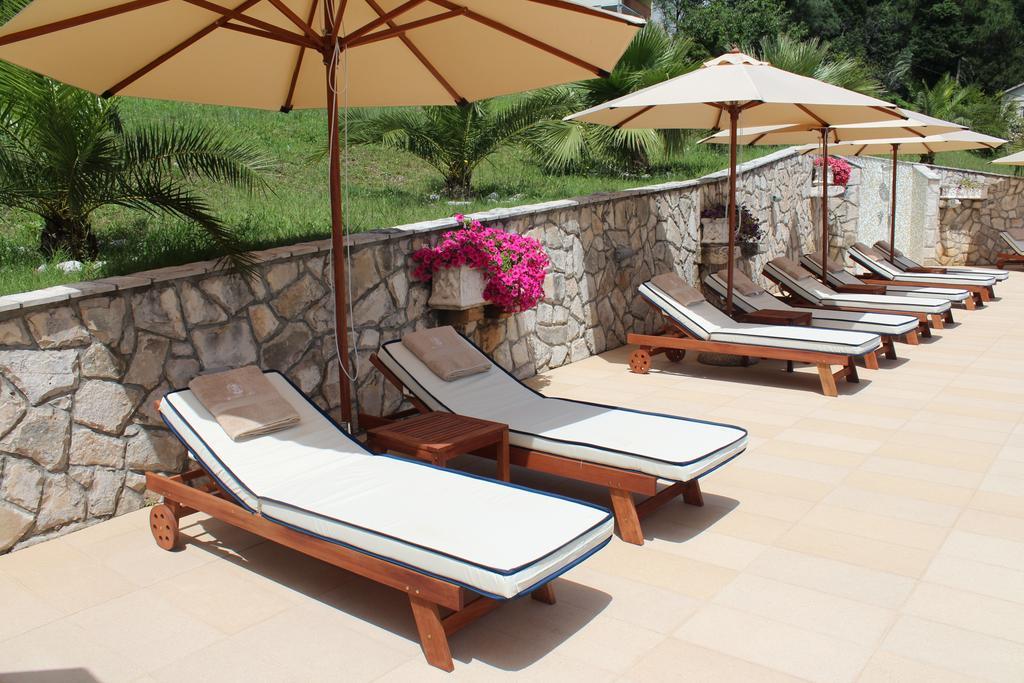 Monte Aria Panorama Suites ヘルツェグ・ノヴィ エクステリア 写真